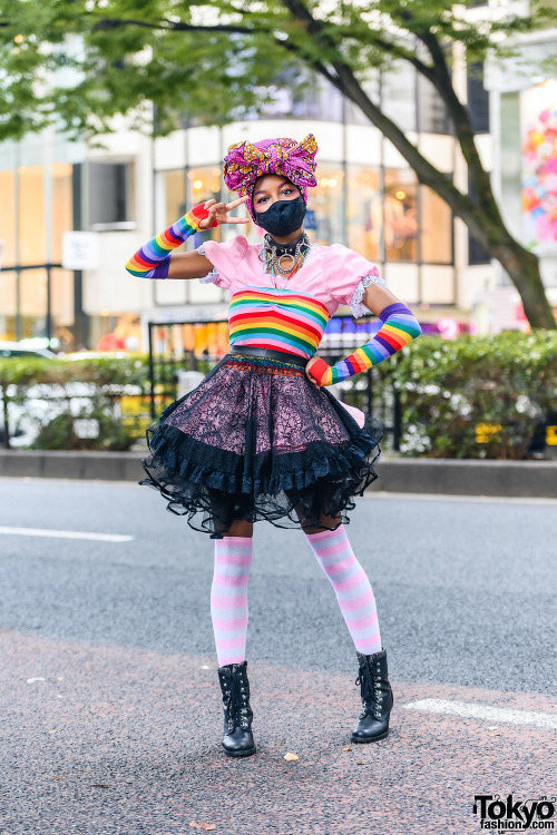 tokyo-fashion:Tokyo art student Sierra and graphic designer Jaimens on the street in Harajuku wearin