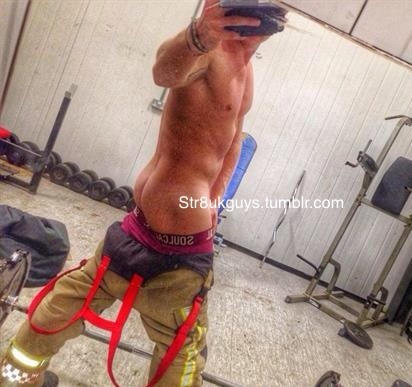 str8ukguys:  25, Lincoln, UK
