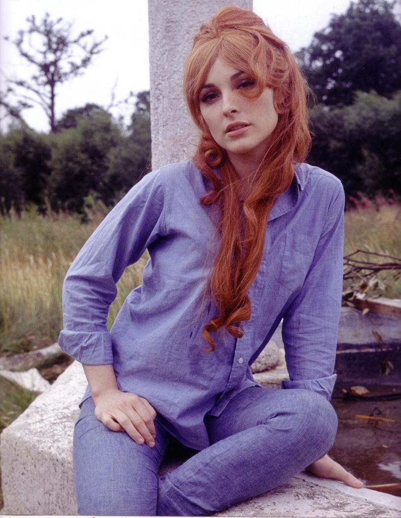  Sharon Tate  on set of The Fearless Vampire Killers 