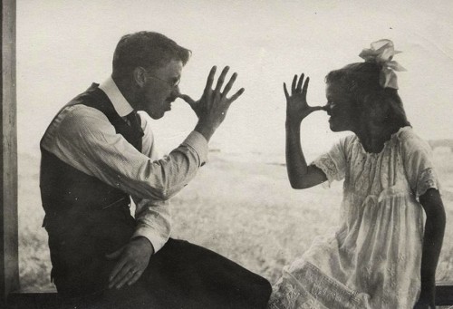 carolathhabsburg: Father and daughter. Late 1910s.