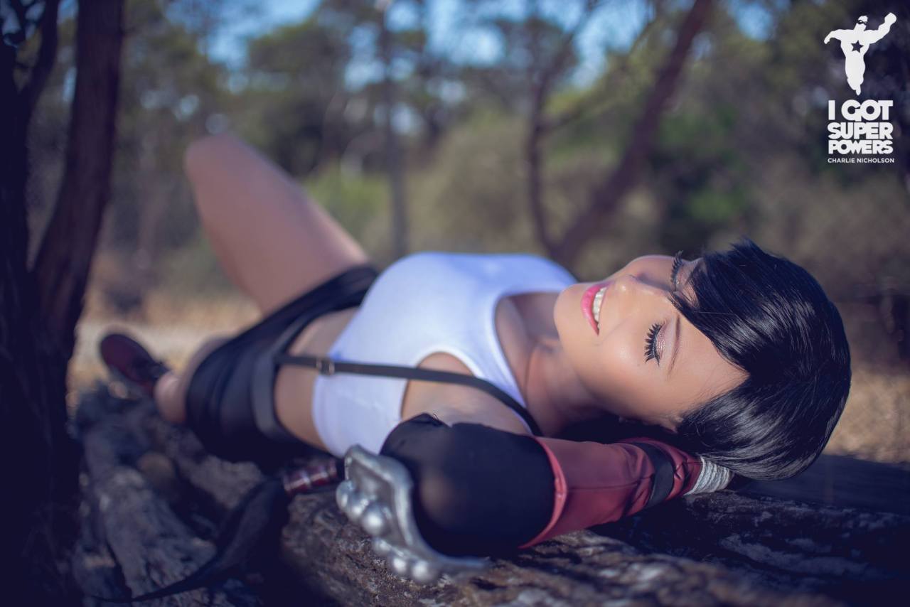 cosplayandgeekstuff:   Floksy Locksy Cosplay (Australia) as Tifa Lockhart. Photo