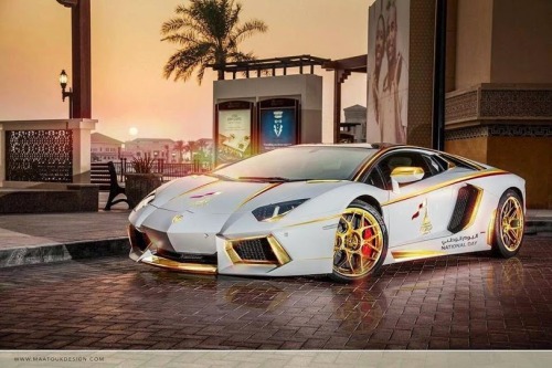 newconceptcars:   Gold Plated Lamborghini Aventador  That’s blue and black