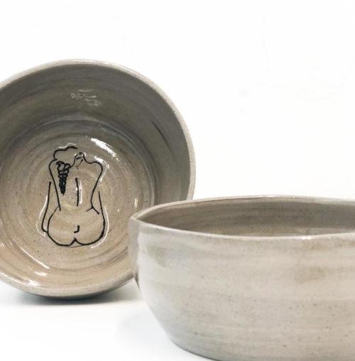 Naked WomenGray Ceramic Bowl //AlpinoCeramics