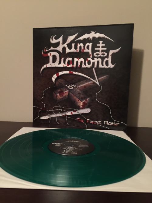 New pick ups from yesterdayKing Diamond - The Puppet Master (Translucent green #327/500) Massacre Re