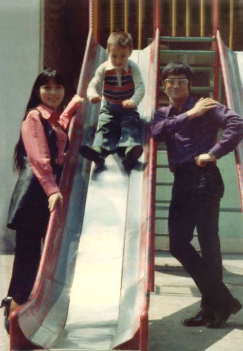 severelyfuturisticharmony:  The Rare Photos of Bruce Lee   Best&amp;Professional
