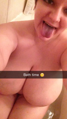 every1lovesboobi3s:Bath time with the beautiful and busty hella-lost ;)  I will be your personal bathe helper free of charge