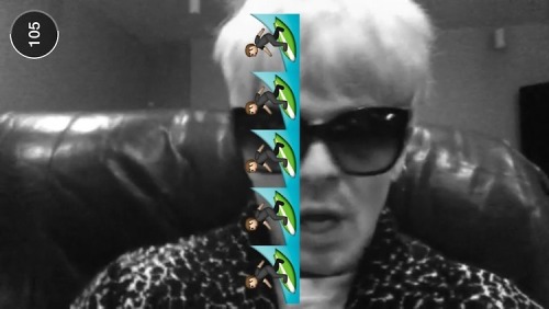 newneattshirt:  why jesse gotta be that friend on snap chat