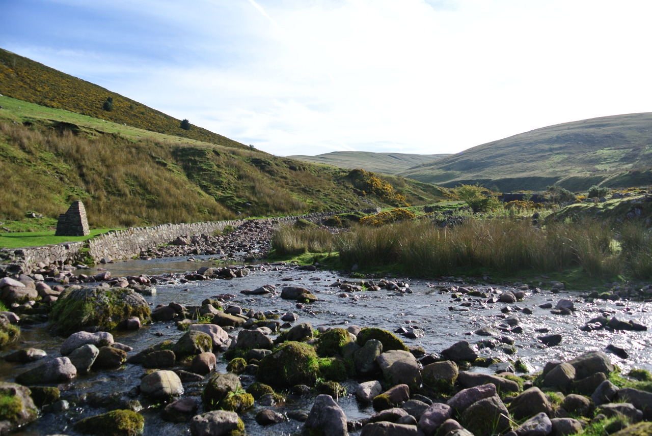 travelthisworld:  Llyn y Fan Fach, Brecon Beacons, South Wales submitted by: thisismyinfinitewanderlust,