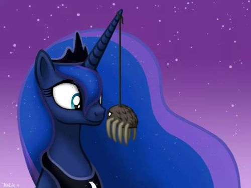 ocmpunk:  Woona being adorable  So torn. On the one hand, Luna is such a cutie. <3 On the other, EEEK SPIDER ;o;