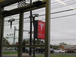 teslamodels:  teslaben:  Day 1: Taking Delivery  Nice! What options did you go with?