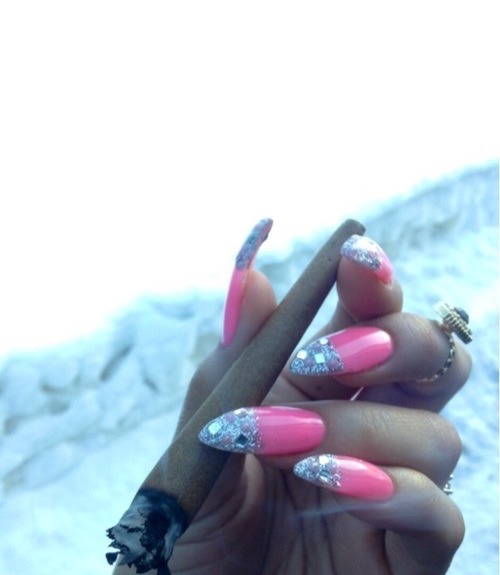pale-babes-of-ghetto:  — 