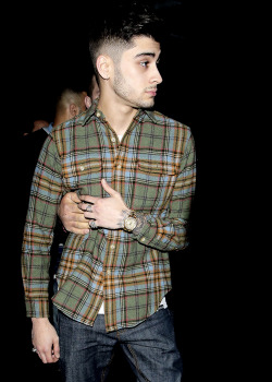  Zayn leaving ‘Faces’ in Giant Hill -