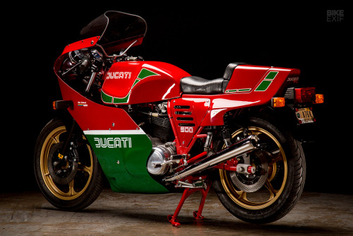 Ducati 900 Mike Hailwood Replica