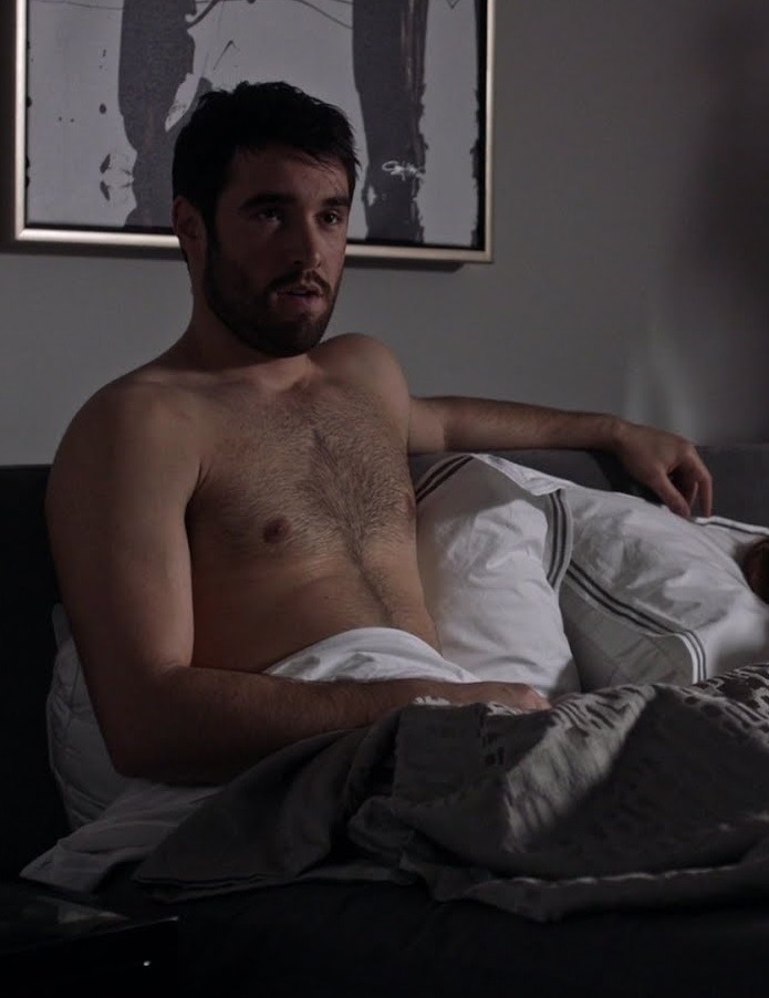 hotashellcelebmen:  More here :http://shirtlessmenontheblog.blogspot.fr/2017/09/joshua-bowman-shirtless.html?zx=ec83c4cf988d68da