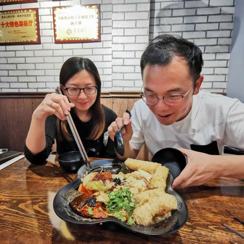 Yummy food. Eat all you can.#foodiesofinstagram #foodvsco #foodietribe#foodlover (at 芙蓉树下 Hibiscus T