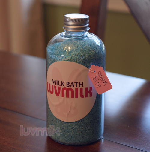 officialluvmilk:  Affordable Milk Baths and Bath Salts along with Lip Balms, soon to be joined by Glitter Baths and Body Sprays!  Check out my shop to see all listings and join the hundreds of happy Creamies by indulging in the baths of royalty without