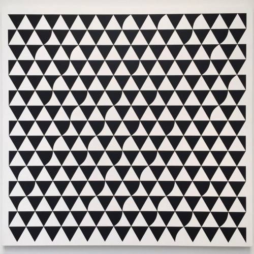 letmypeopleshow - #BridgetRiley achieved the optical effects of...