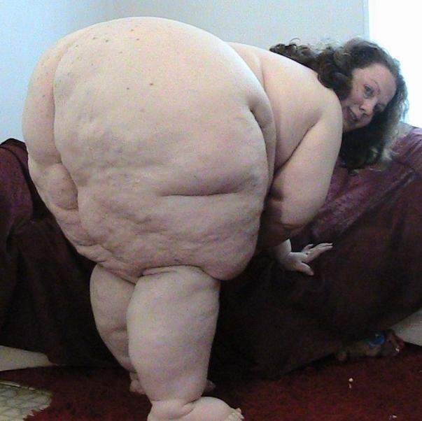 thessbbwlover:     Best thigh one can see and the best best adorable feet I have