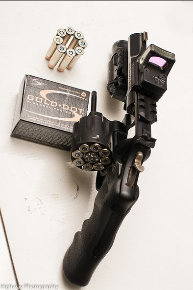 wndllfull:  Smith and Wesson 327 TRR8 