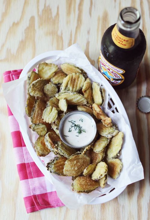 boozybakerr:Fried Pickles with Spicy Dill Pickle Mayo