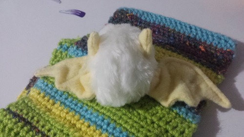 gluevah:Today, I made a smol bat. Patterned by me, hand sewn, faux fur and fleece with polyfil and p