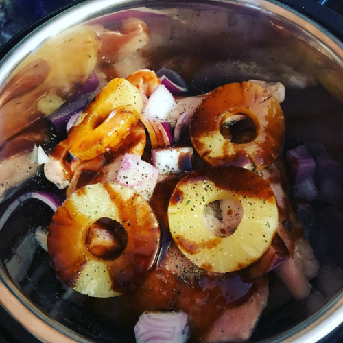 Easy peasy dinner. Layered frozen chicken breasts in my pressure cooker with red onion, pineapple sl
