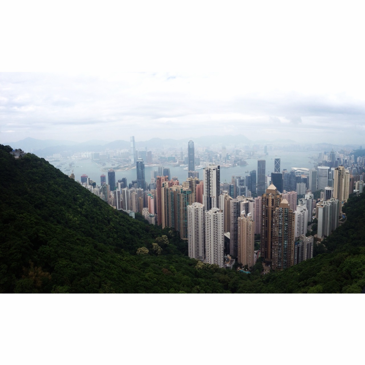 citylandscapes:  The Peak, Hong Kong http://instagram.com/p/niXdtdD5CA/ 