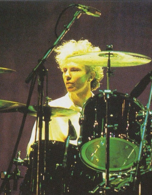 robert-smith-is-a-cat:  Happy Birthday Boris Williams!  April 24, 1957