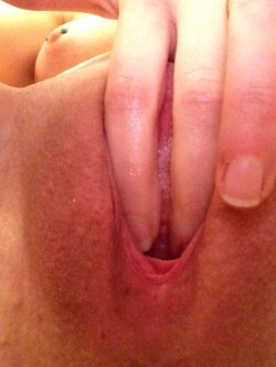 annandalecreek:  I had the best morning!! Woke up early to some really hot pics &amp; vids and had to finger myself as I looked at them. Wasn’t quite satisfied, so I had to use the shower head. Still wasn’t quite satisfied, so had to fuck my husband.