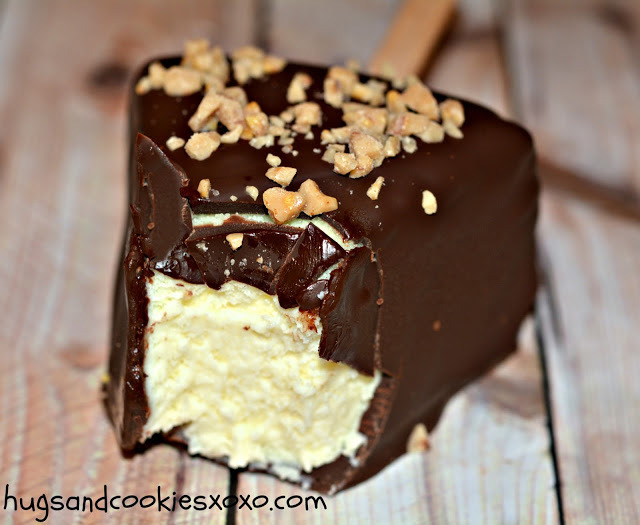 foodfuckery:  CHOCOLATE DIPPED CHEESECAKE SLICES ON STICKS!!!!! Recipe 