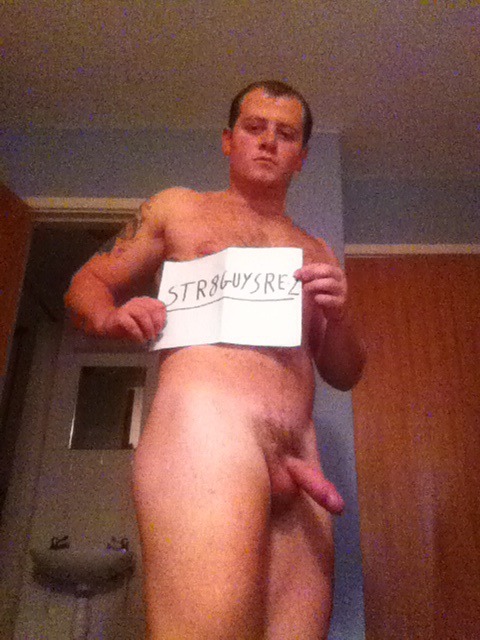 str8guysre-z:  Dan is backâ€¦ And begging adult photos