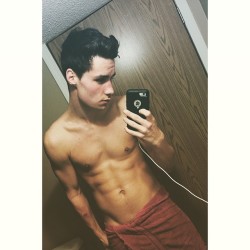 hottigboyzz:  @coltenconklin