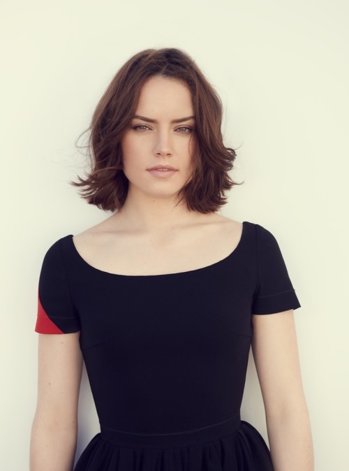 Sex some-celebrity-stuffs:Daisy Ridley  pictures