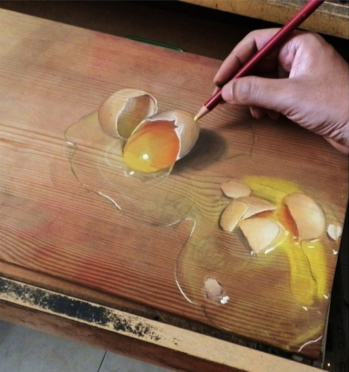 loraclespeaks:  archiemcphee:  Singapore-based visual artist and art instructor Ivan Hoo uses colored pencils and pastels to create awesome illustrations on wood panels that are both photorealistic and anamorphic. Hoo’s meticulous drawings look so incredi