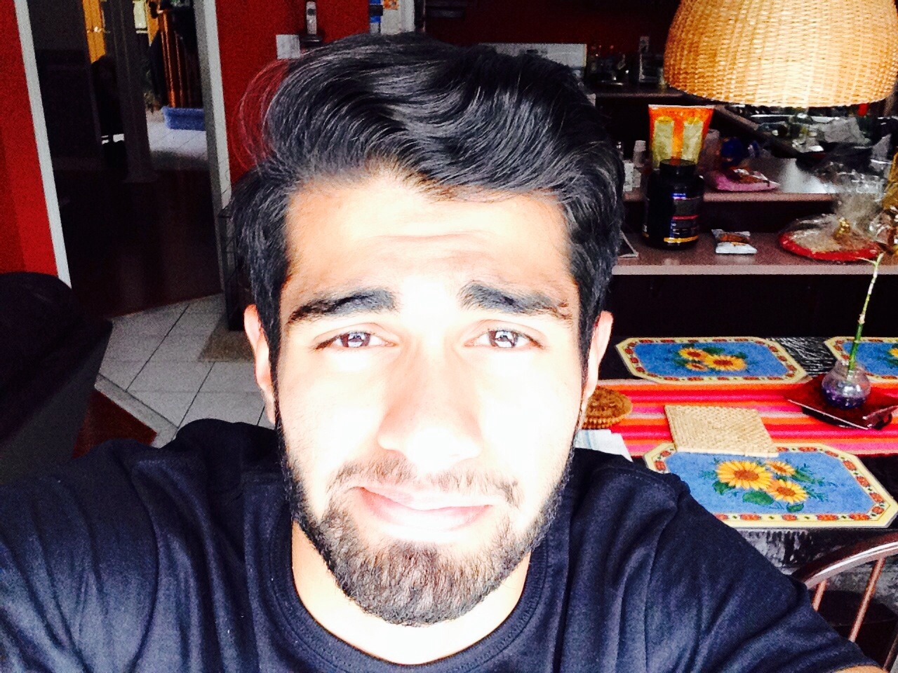 apurvalman:  Woah my eyes look blue… 