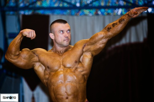 deegle4muscle:  Roman Procenko