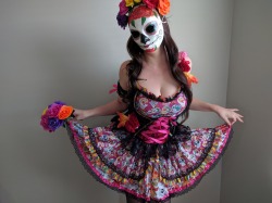 dickman15:  Feliz día de muertos…😍😈👿👹👻💀👾