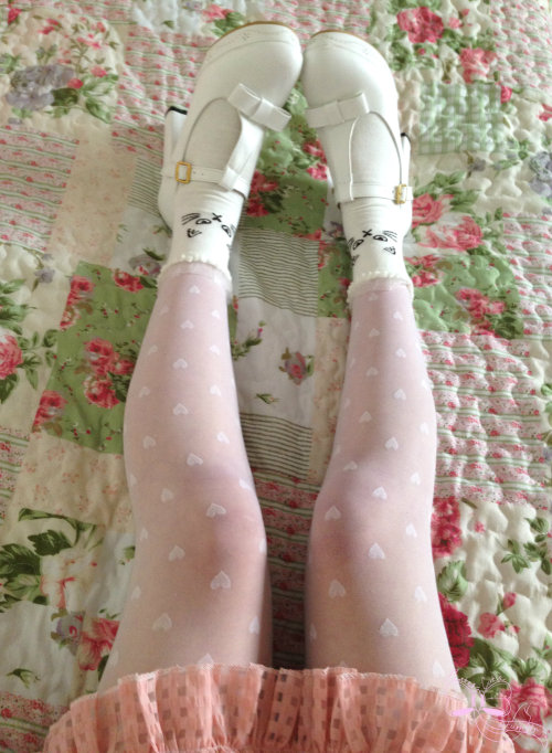 pastel-cutie:  Tights & socks from Sandy’s Shop. ^__^ You can use the code “JANEXSANDY” at checkout for 10% off your order~! ♥ 