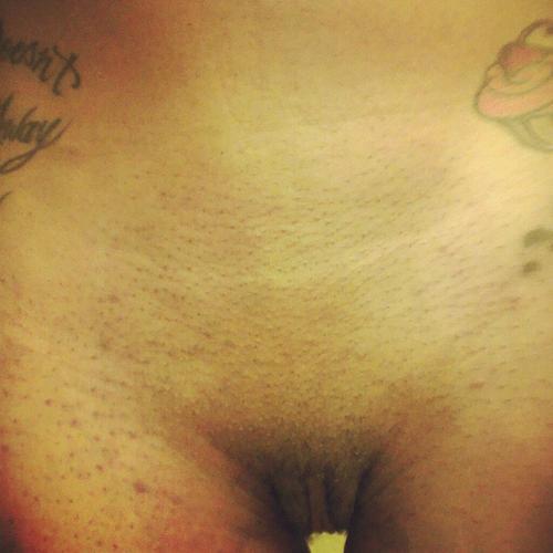 curljuice:  Pretty Pussy @JhonniBlaze