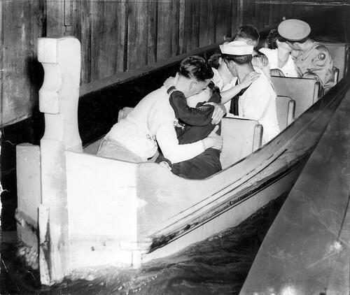 semioticapocalypse:  In The Tunnel of Love, Riverview Amusement Park, Chicago. 1943
