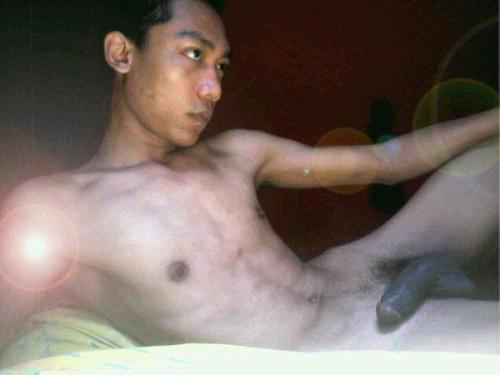 uniqueuniversal:  jp-aguys:  #2  Handsome Asian guy.
