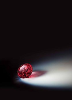 justify-sexy:  What is the most expensive gemstone in the world? Read the article to find out more.