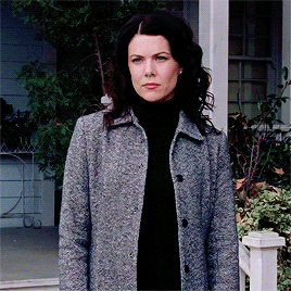 imlorelai: LORELAI GILMORE APPRECIATION WEEK: Favorite Looks