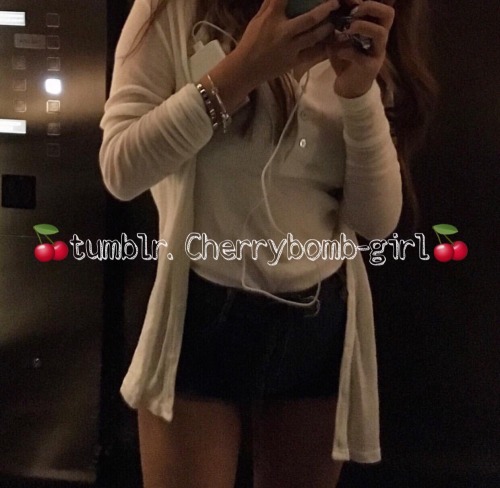 cherrybomb-girl:  어제 아는 오빠 초대로 adult photos