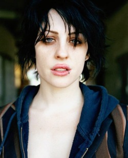 algemesii1:  Brody Dalle