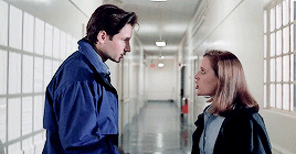 trusttnno1: Mulder &amp; Scully + Pilot [S01E01]   Agent Mulder? I’m Dana Scully.