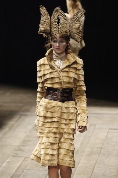 aleworldaddict: Alexander McQueen F/W 2006