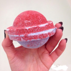 gantai:  inlifeasindeath:  this is an end of evangelion bath bomb  “Third Impact” by Lush 