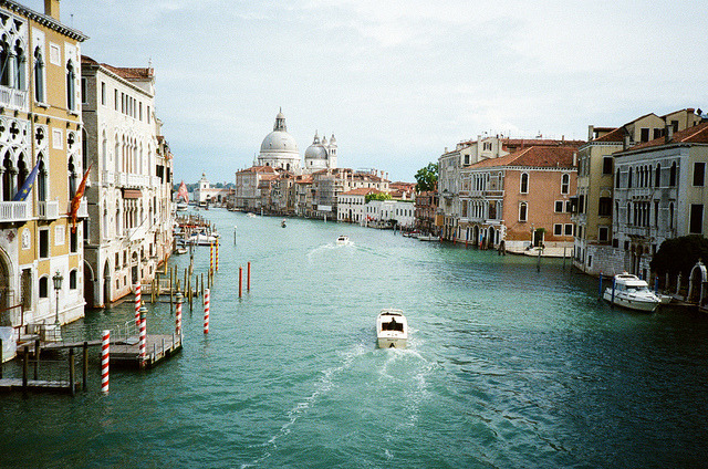 goddesswithinyou:  larimar:  jacindaelena:   by .grux.  Larimar: Venice, Italy 