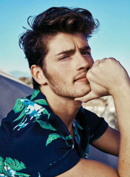 gsulkinbra: Gregg Sulkin para Gay Times Magazine Come check 20+ categories through the tags on gayse